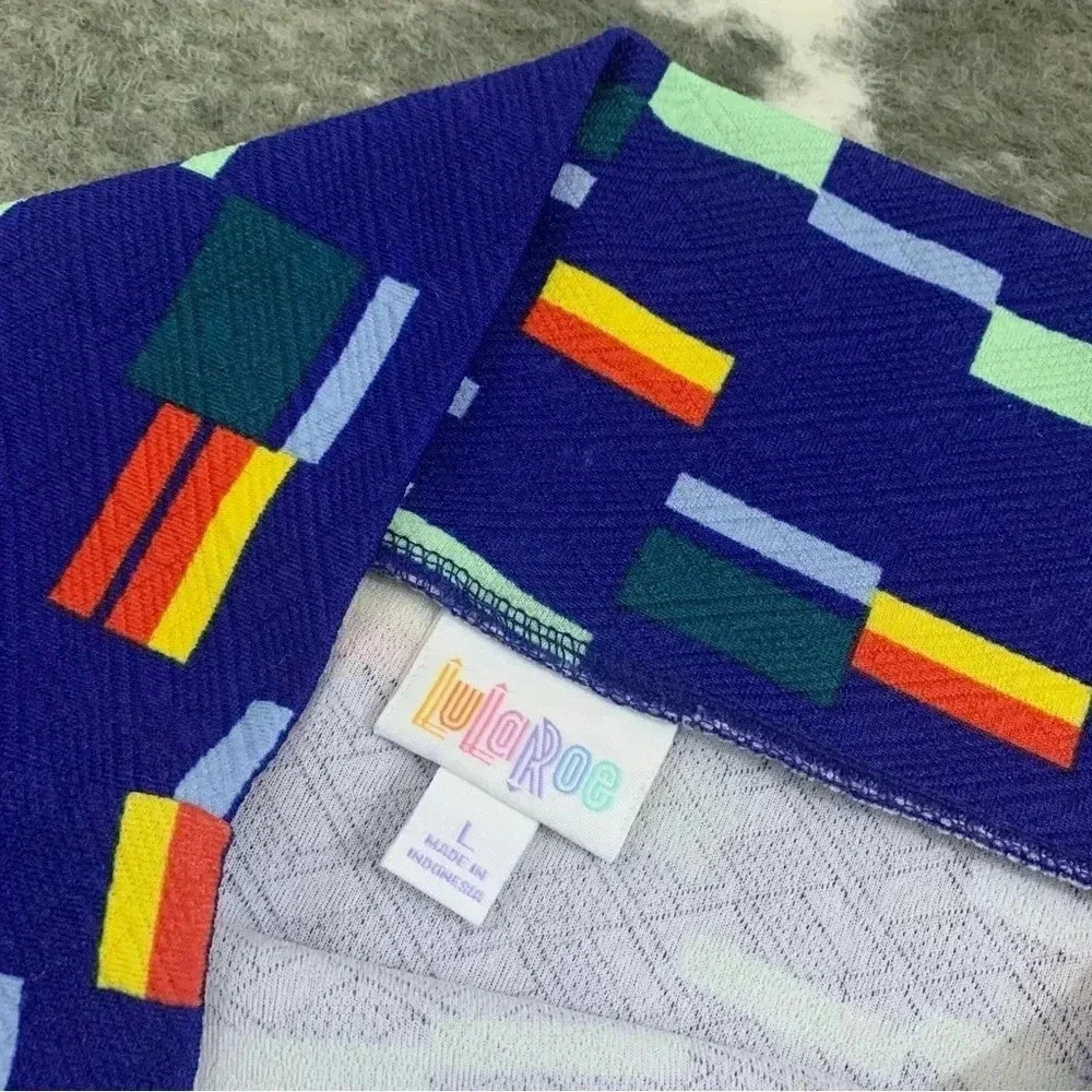 LuLaRoe Cassie Skirt - Picture 4 of 9